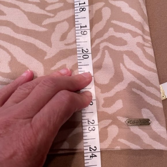 Calvin Klein NWOT Zebra Print Tank Top - Size Small - Picture 8 of 8